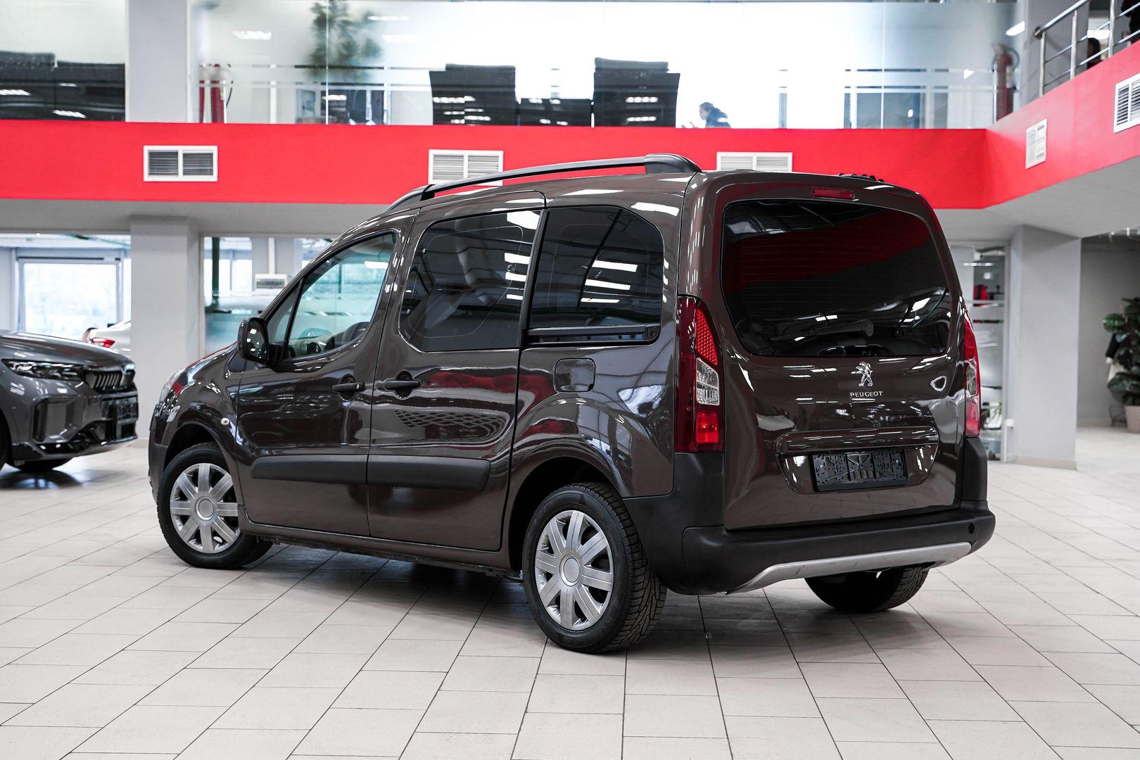 Peugeot Partner 2013, коричневый, ДЦ Орехово