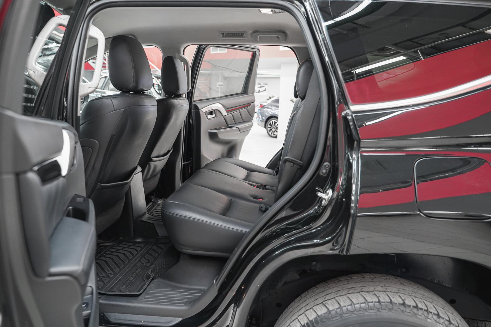 Mitsubishi Pajero Sport 2017, черный, ДЦ Орехово