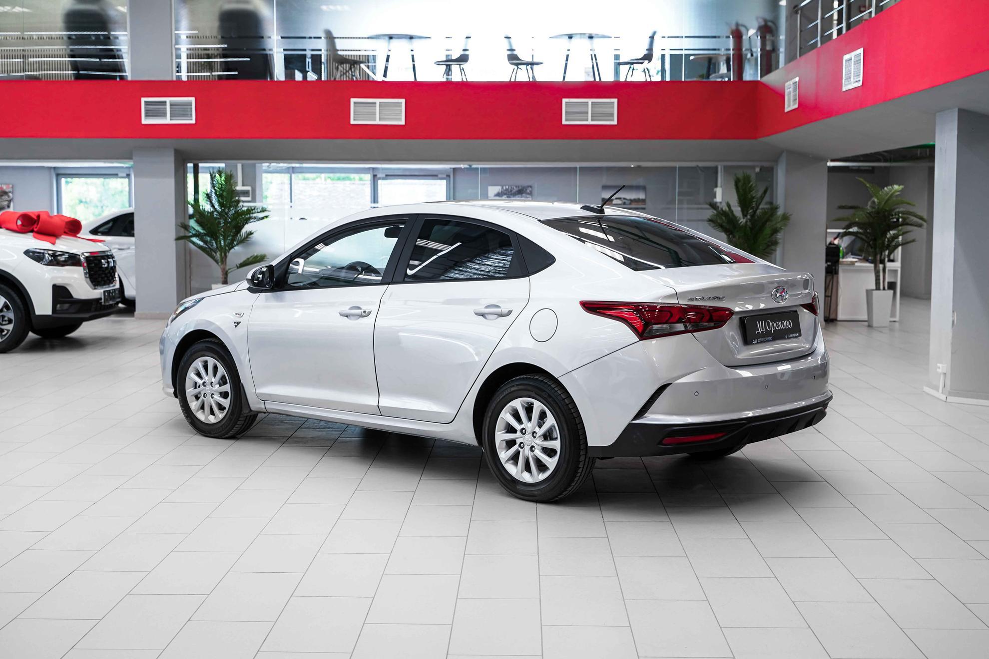 Hyundai Solaris 2021, серебряный, ДЦ Орехово
