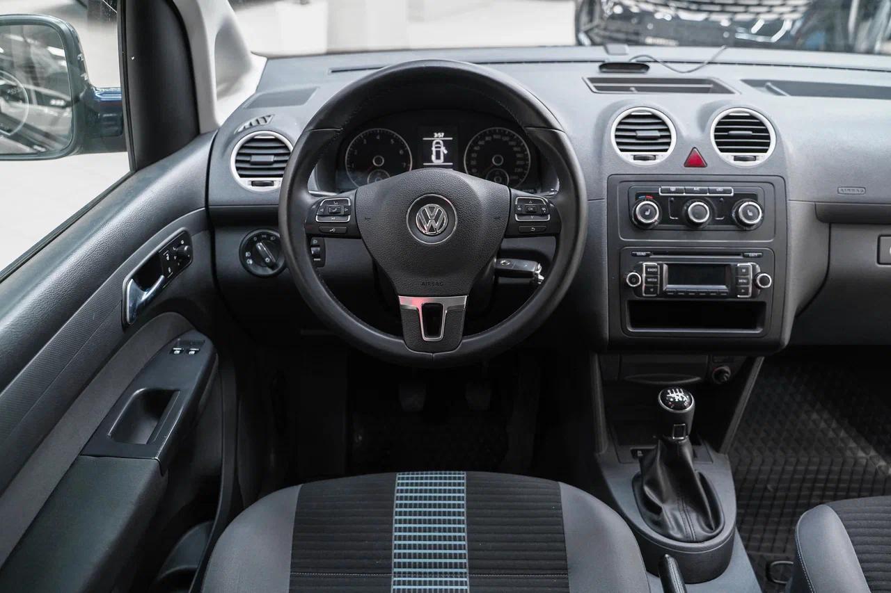 Volkswagen Caddy 2014, синий, ДЦ Орехово