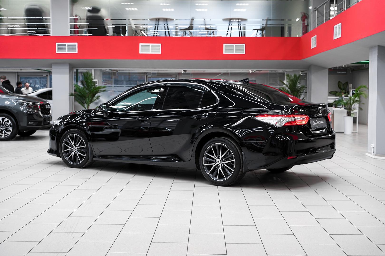 Toyota Camry 2021, черный, ДЦ Орехово