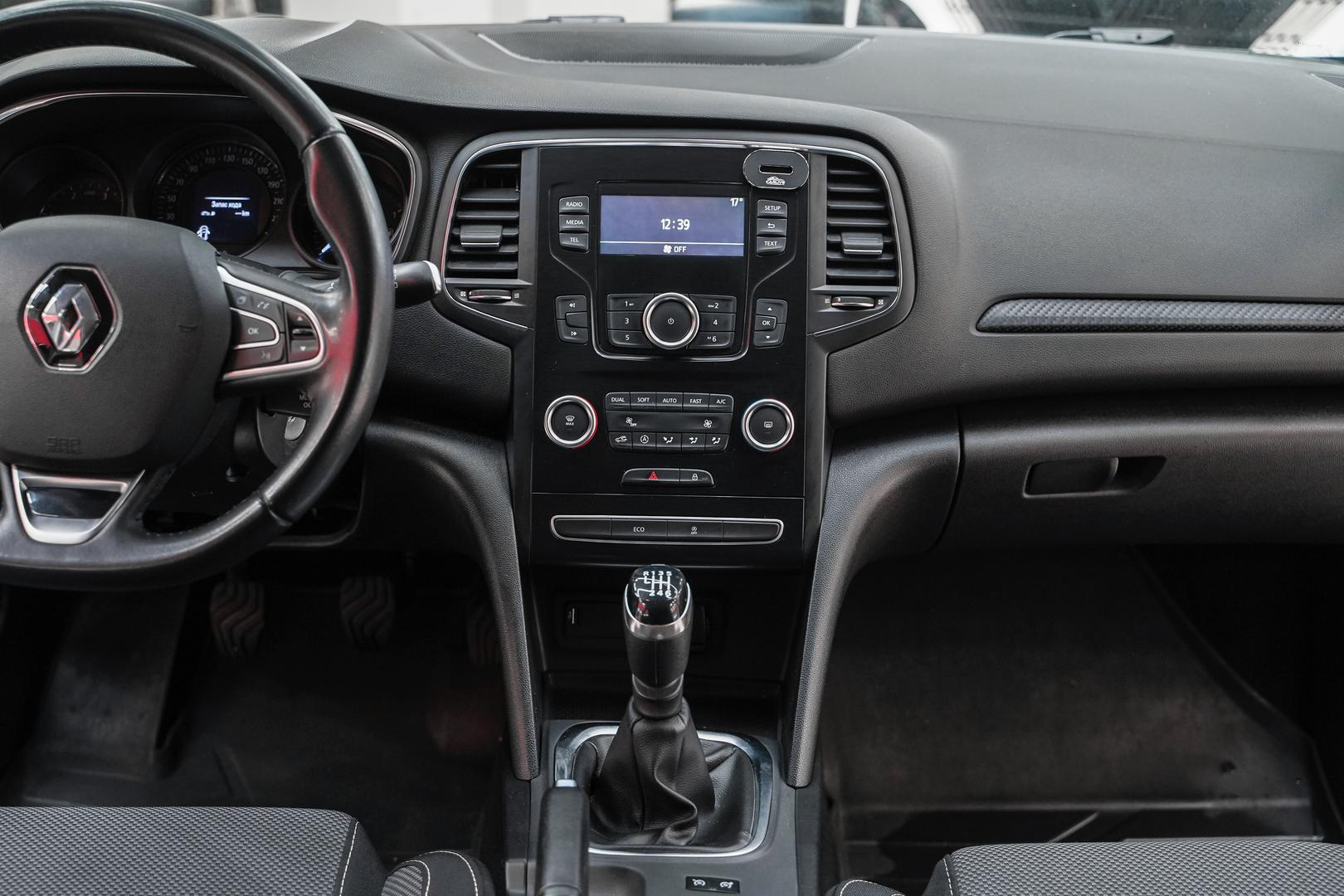 Renault Megane 2018, синий, ДЦ Орехово