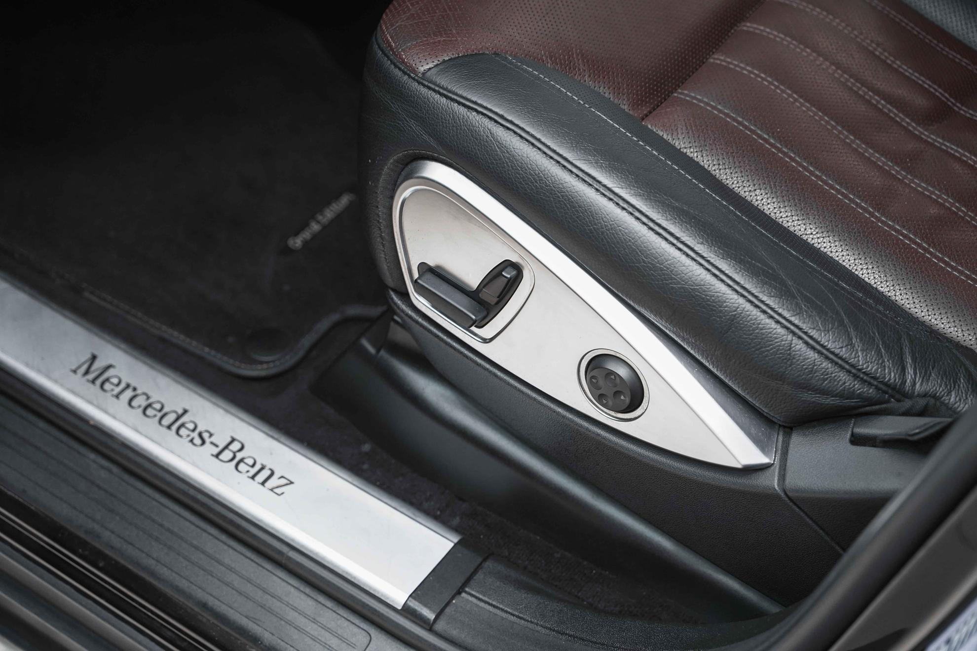 Mercedes-Benz GL-Класс 2011, черный, ДЦ Орехово