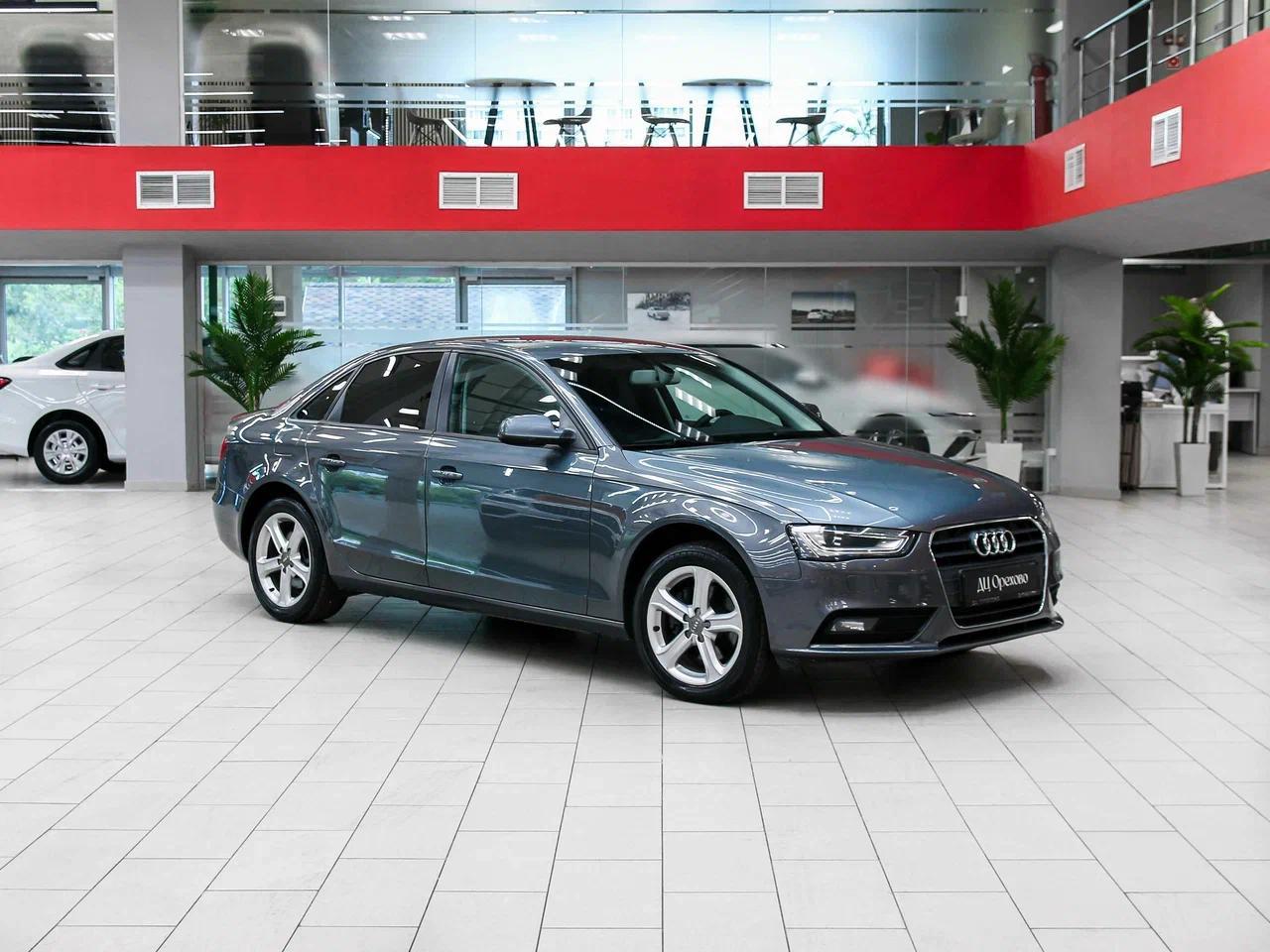 Audi A4 2014, серый, ДЦ Орехово