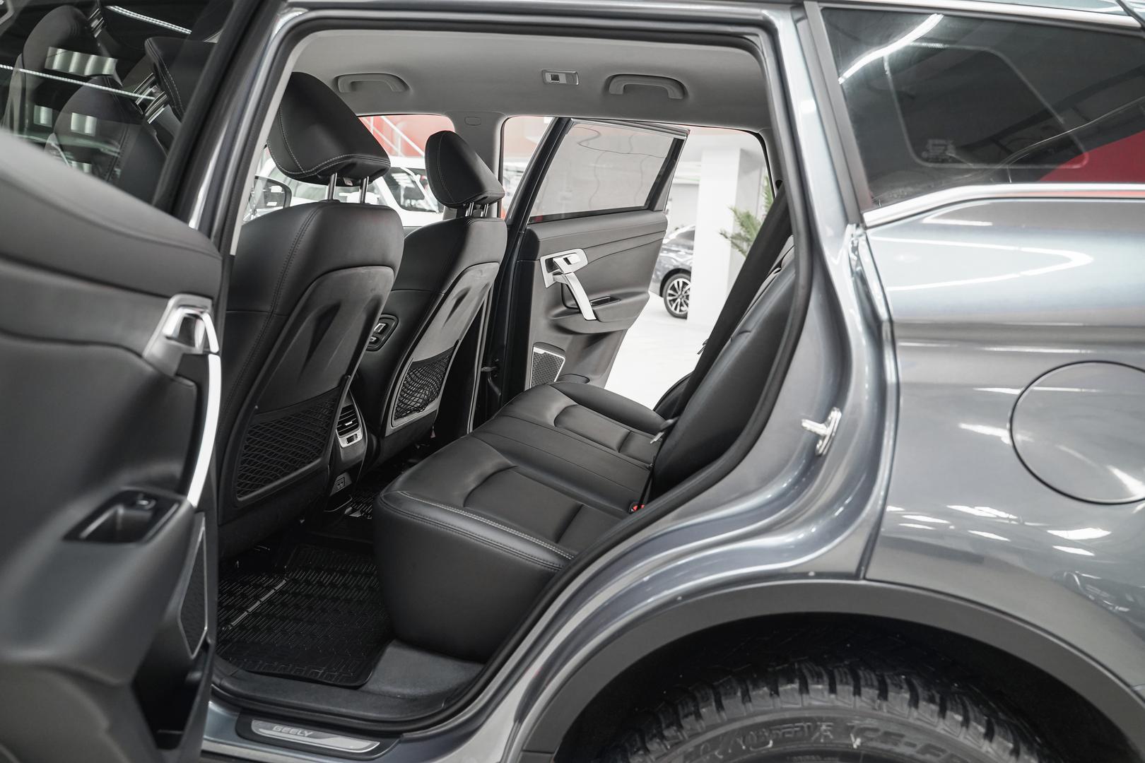 Geely Atlas 2021, серый, ДЦ Орехово