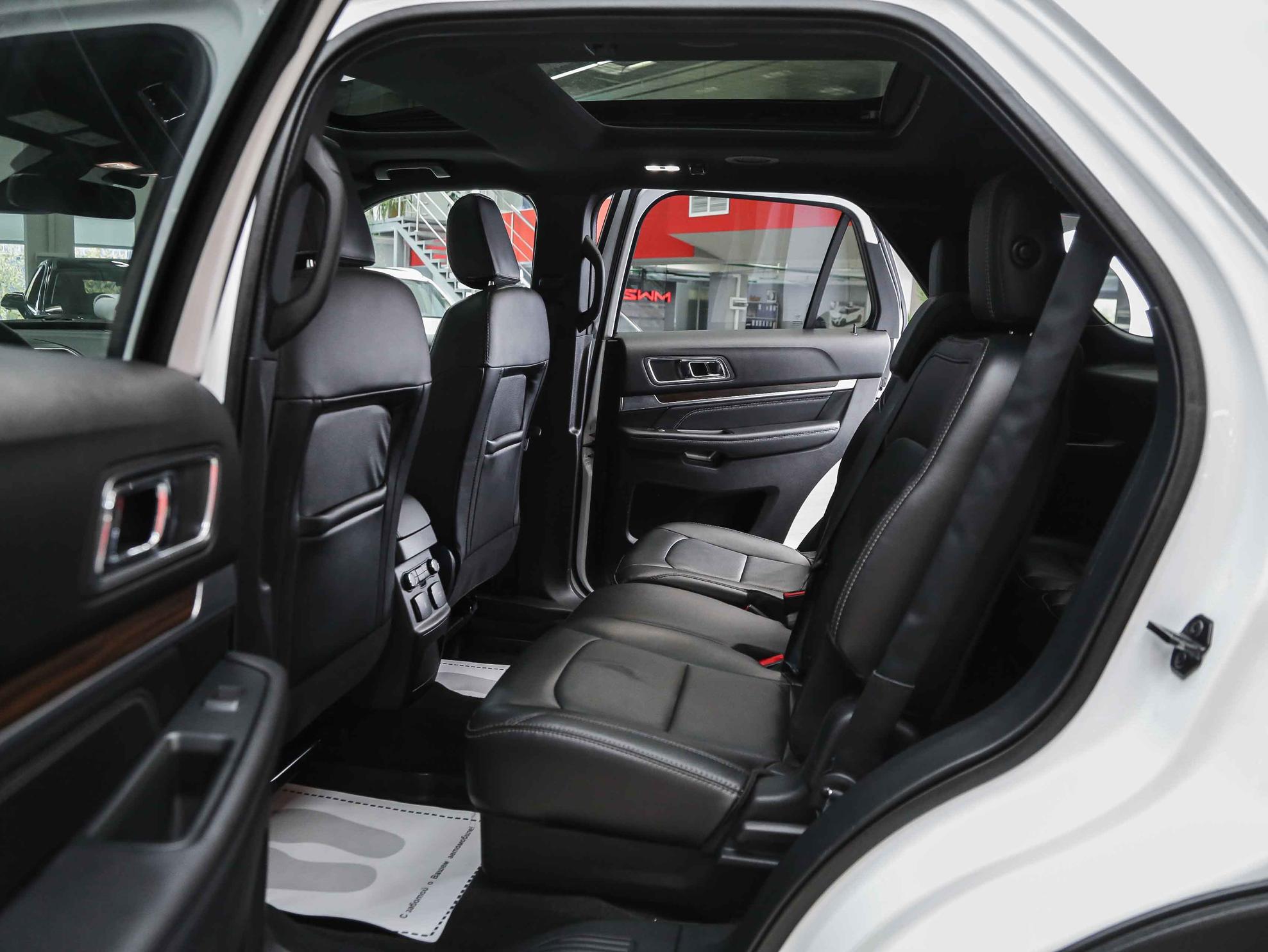Ford Explorer 2018, белый, ДЦ Орехово