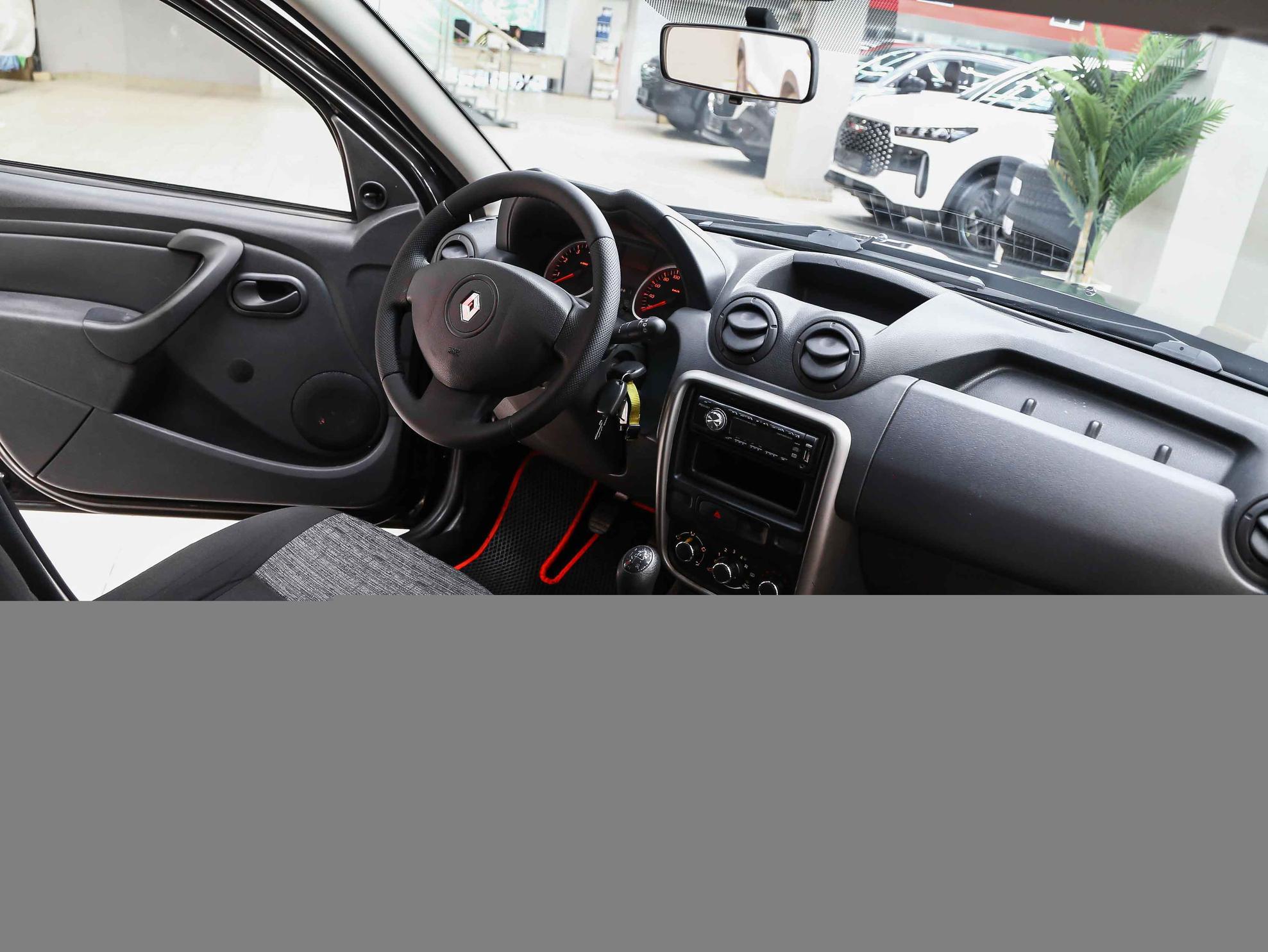 Renault Duster 2014, черный, ДЦ Орехово
