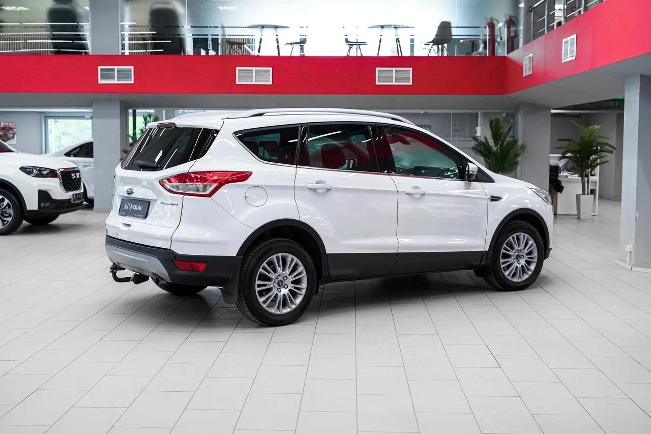 Ford Kuga 2015, белый, ДЦ Орехово