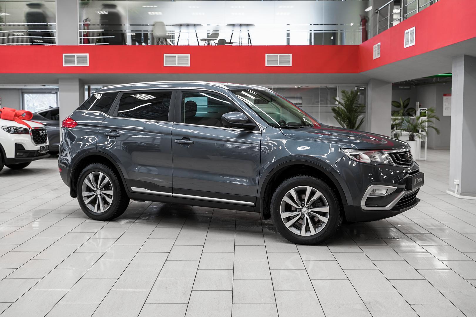 Geely Atlas 2021, серый, ДЦ Орехово