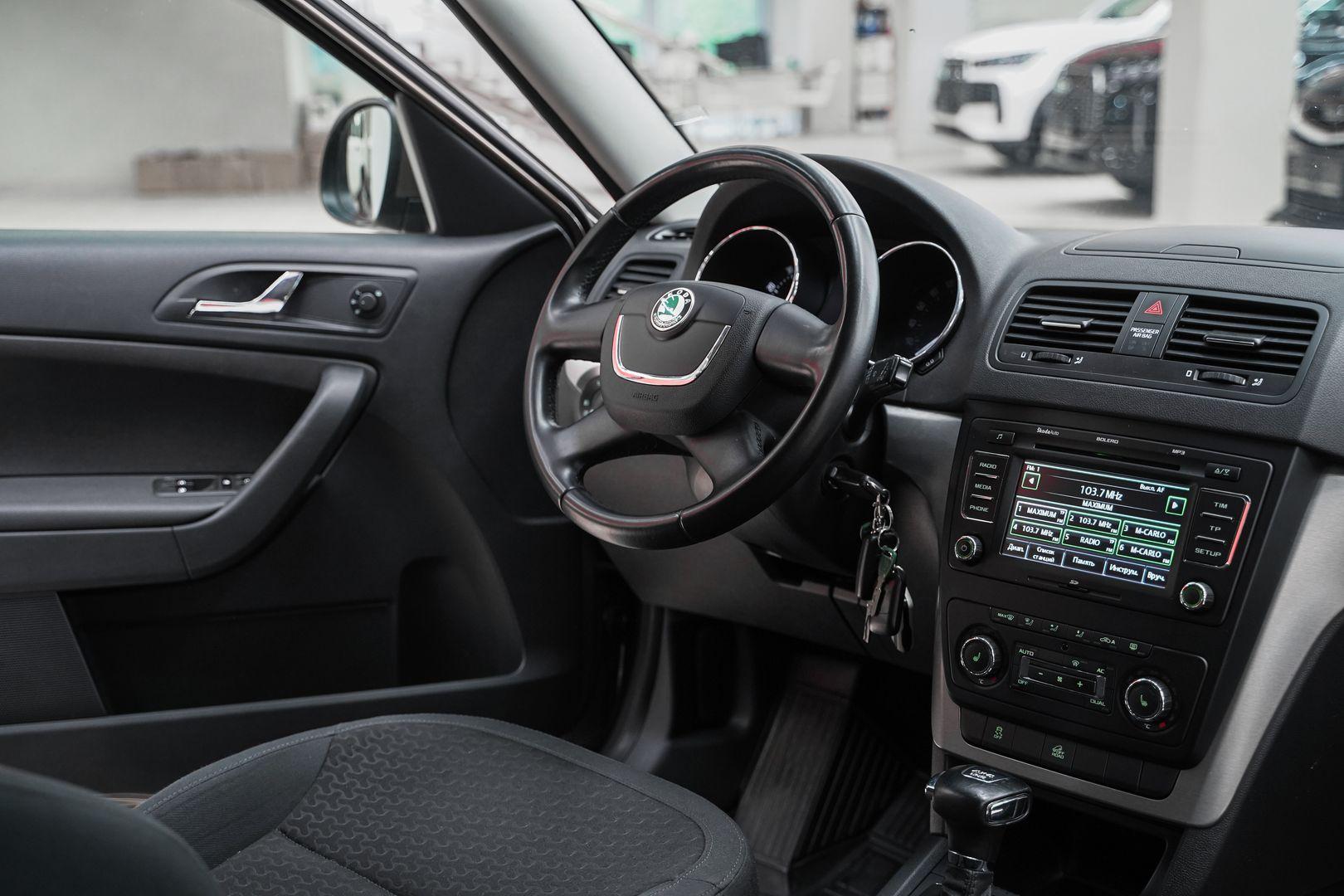 Skoda Yeti 2012, коричневый, ДЦ Орехово