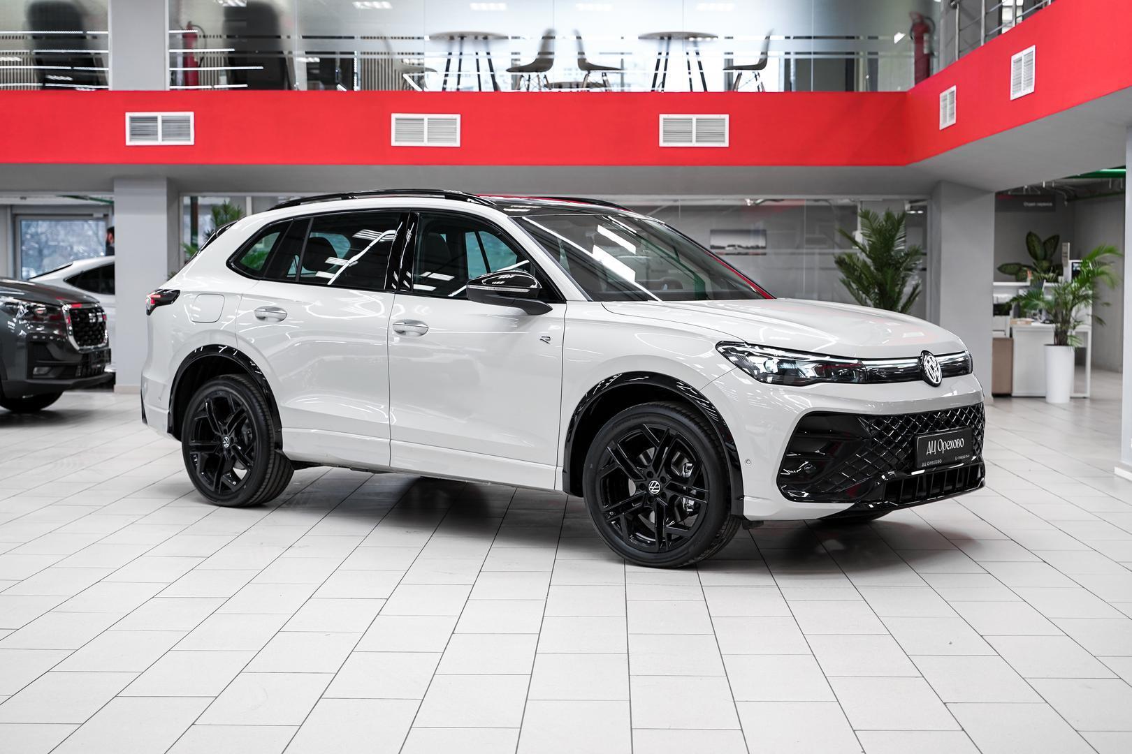 Volkswagen Tiguan 2025, серый, ДЦ Орехово