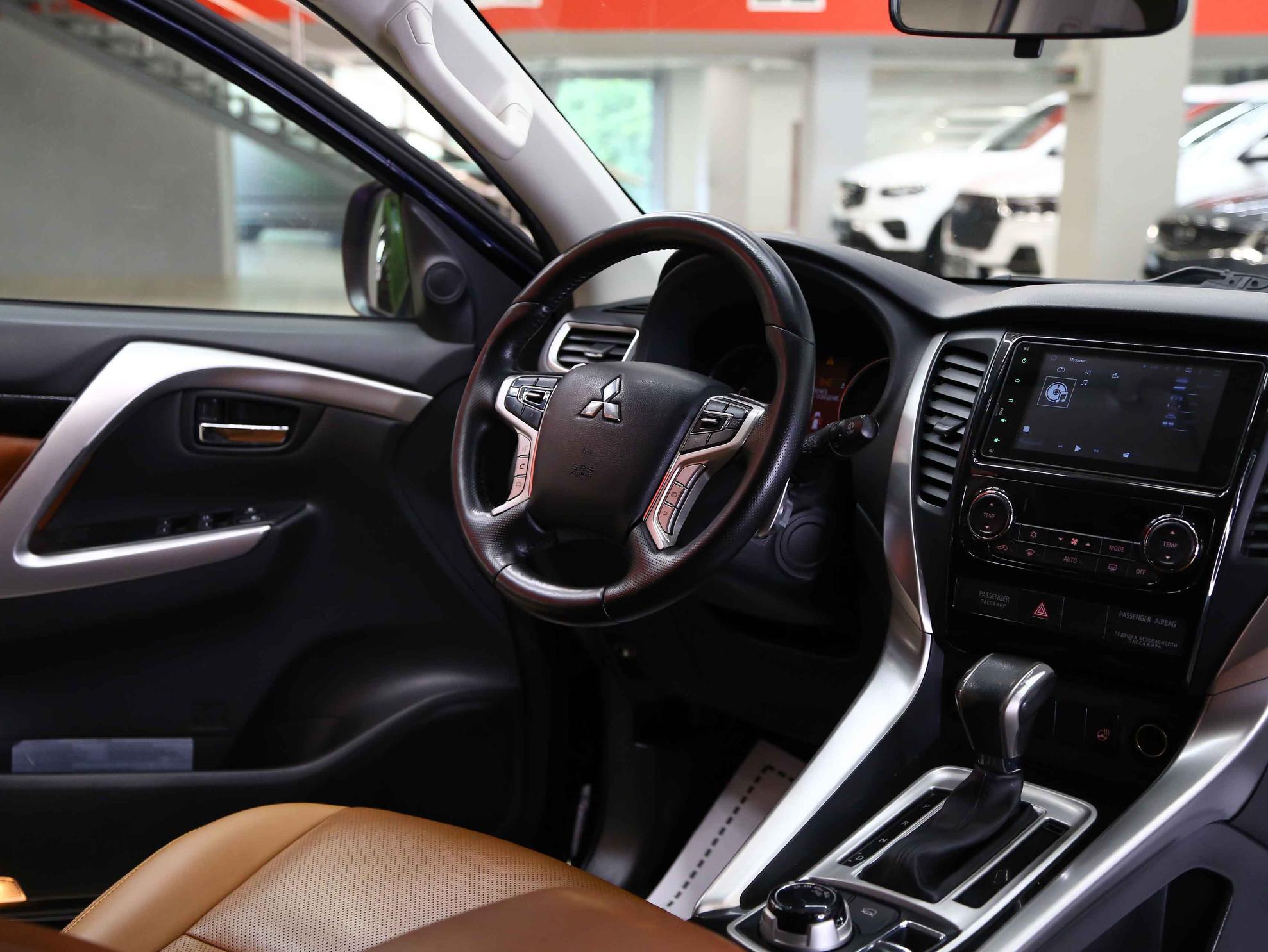 Mitsubishi Pajero Sport 2017, синий, ДЦ Орехово