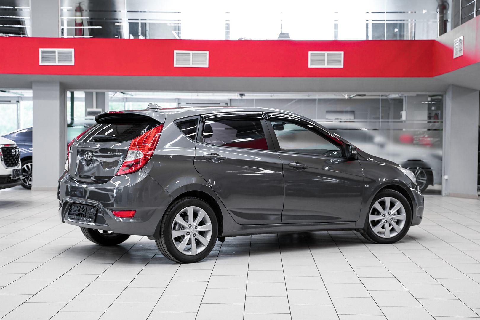 Hyundai Solaris 2011, серый, ДЦ Орехово