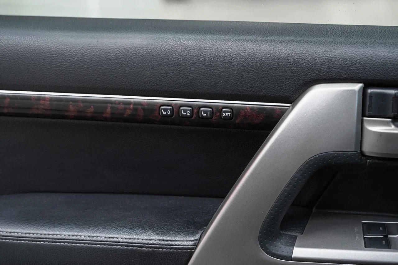 Toyota Land Cruiser 2011, серебряный, ДЦ Орехово