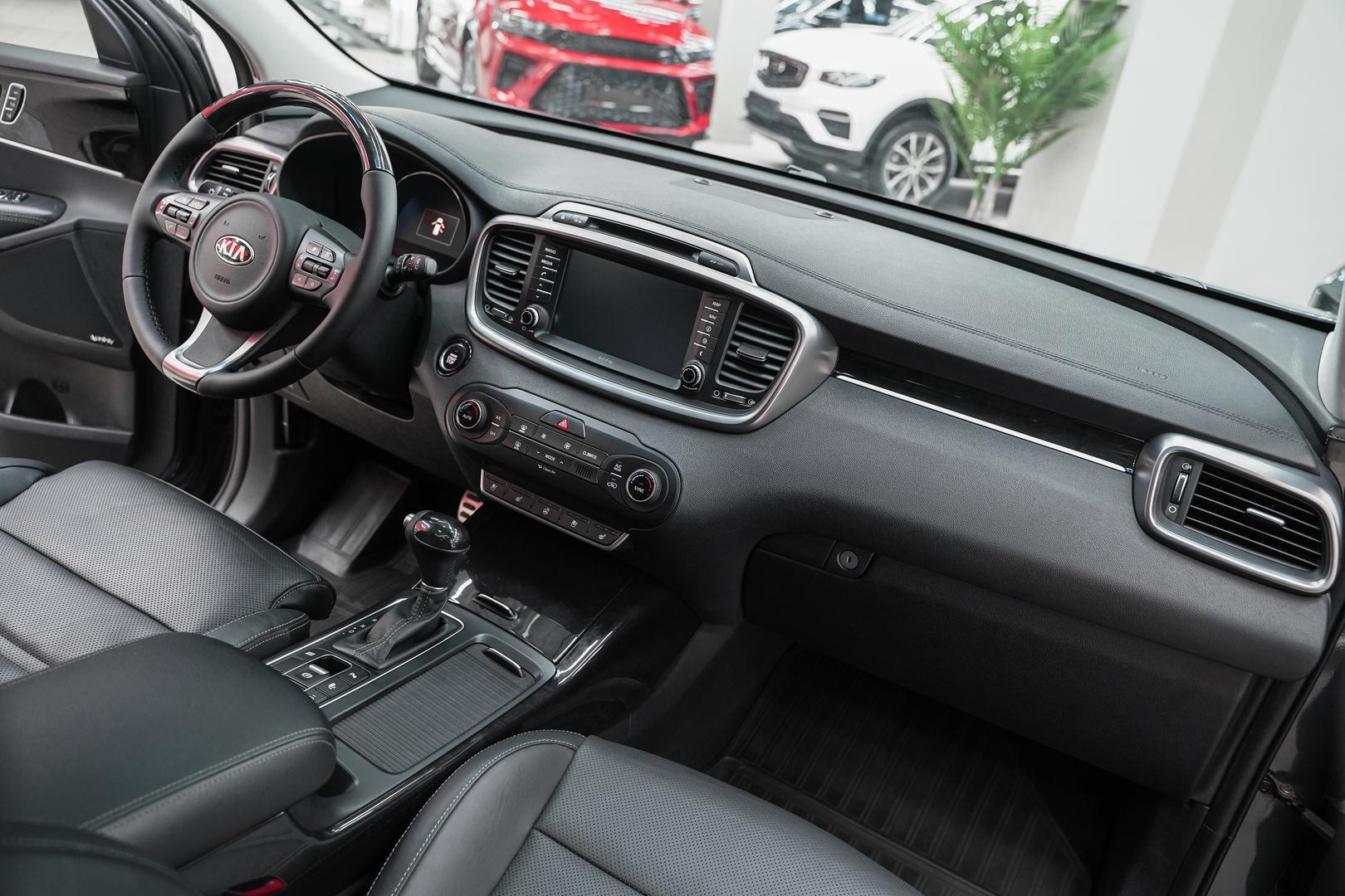 Kia Sorento 2016, серый, ДЦ Орехово