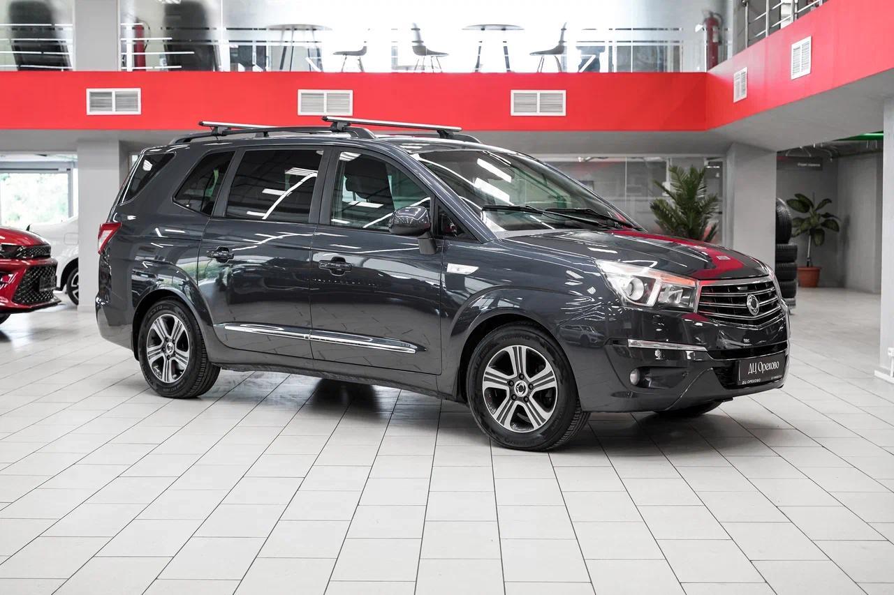 SsangYong Stavic 2014, серый, ДЦ Орехово