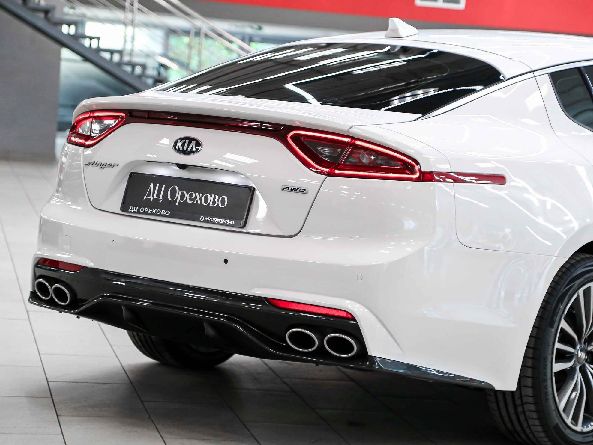 Kia Stinger 2018, белый, ДЦ Орехово