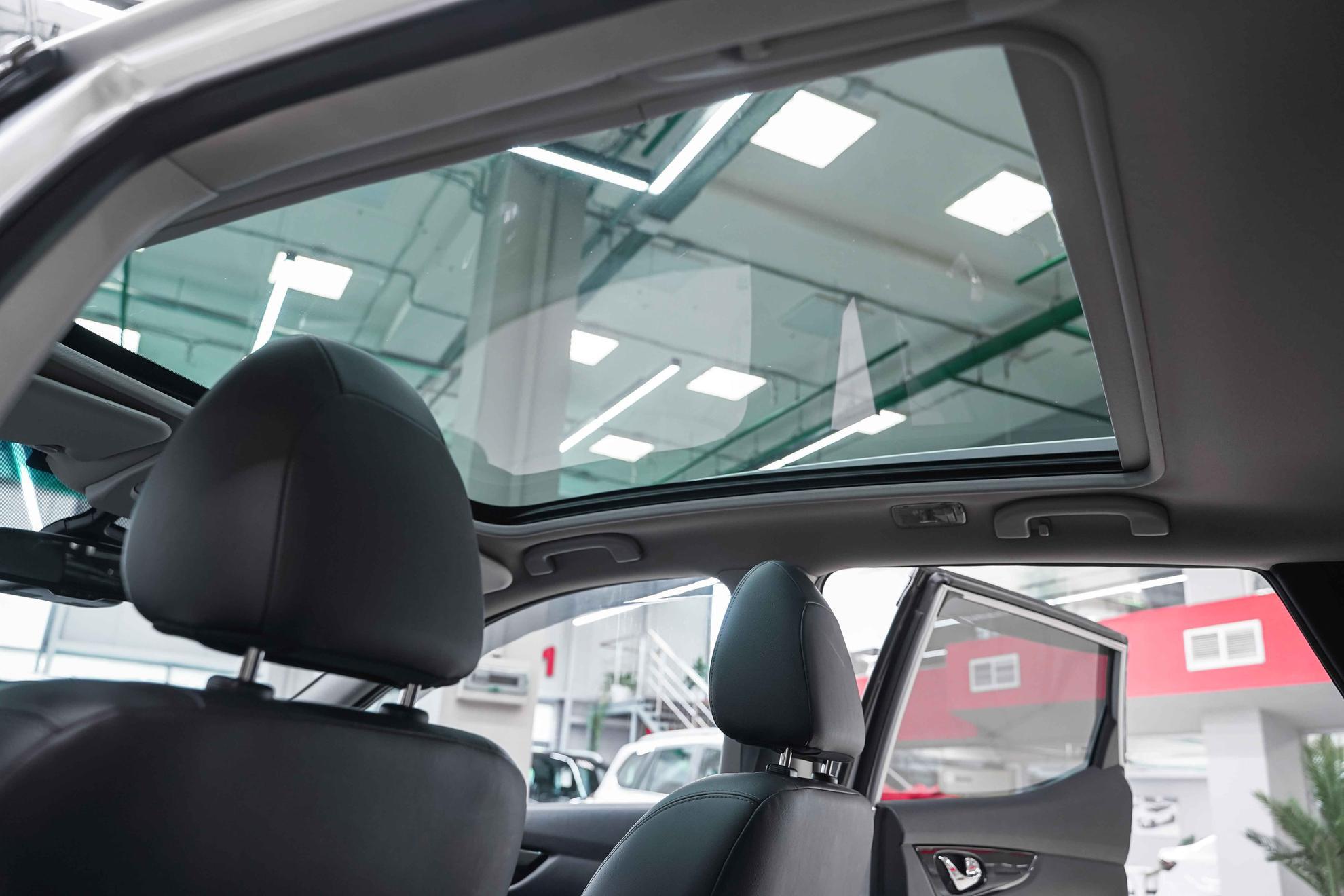 Nissan Qashqai 2015, серебряный, ДЦ Орехово