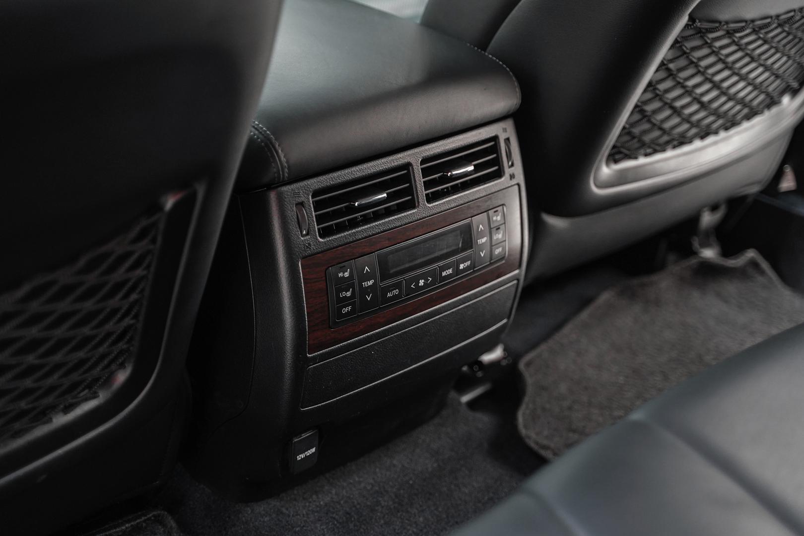 Toyota Land Cruiser 2015, черный, ДЦ Орехово