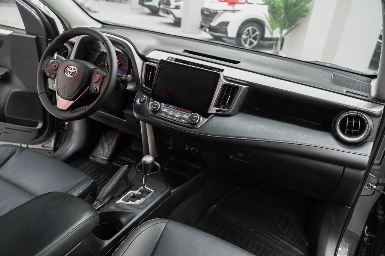 Toyota RAV4 2015, серый, ДЦ Орехово