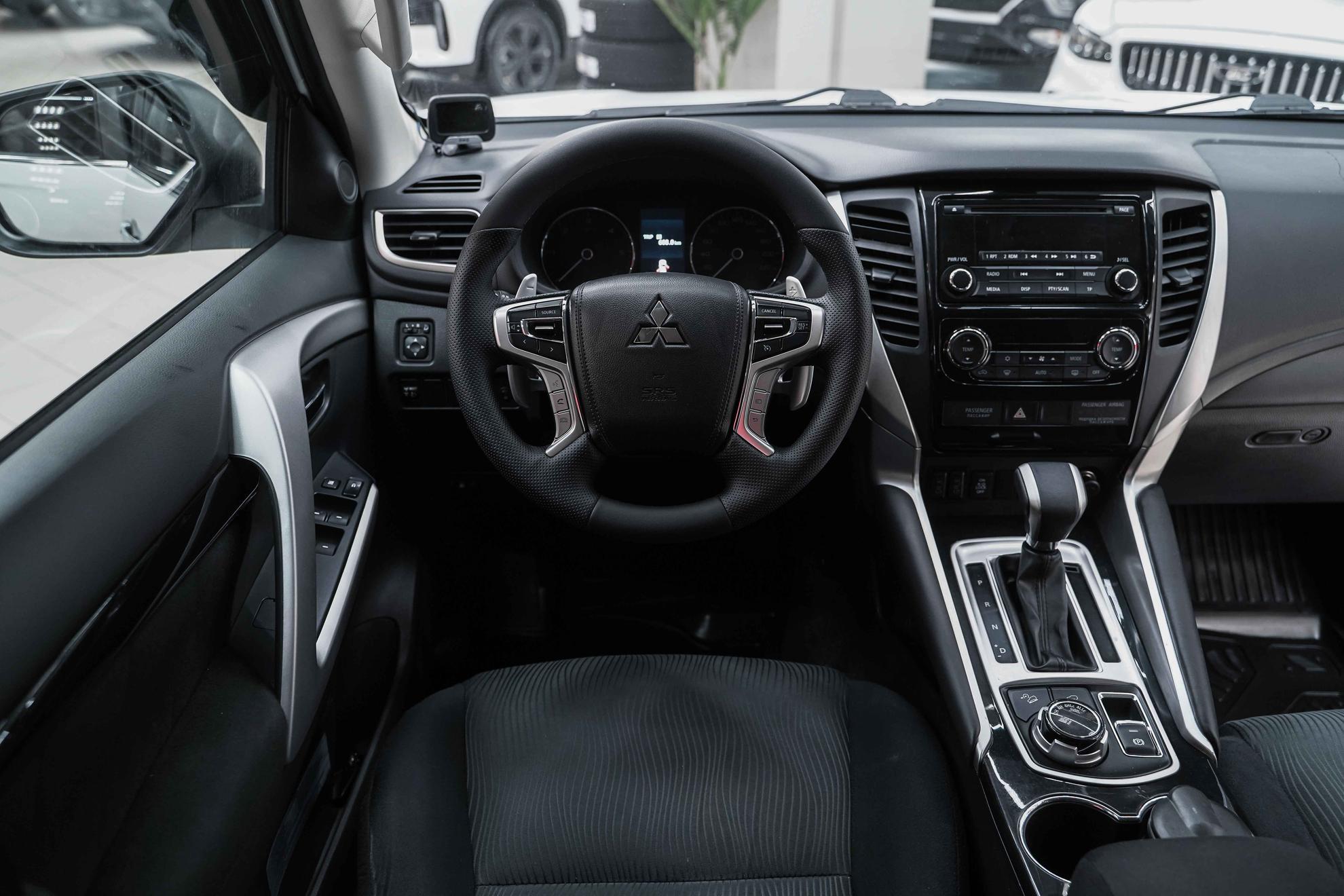 Mitsubishi Pajero Sport 2018, белый, ДЦ Орехово