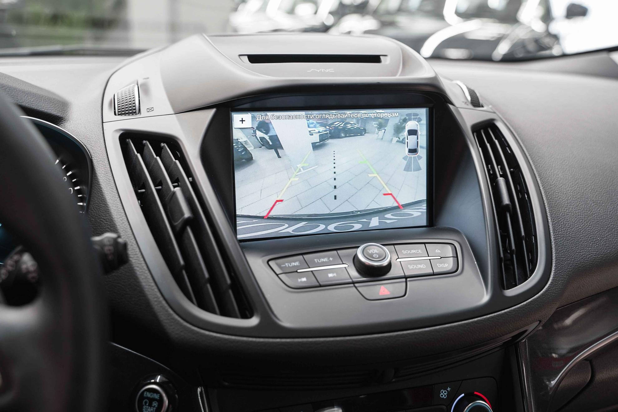 Ford Kuga 2017, серый, ДЦ Орехово