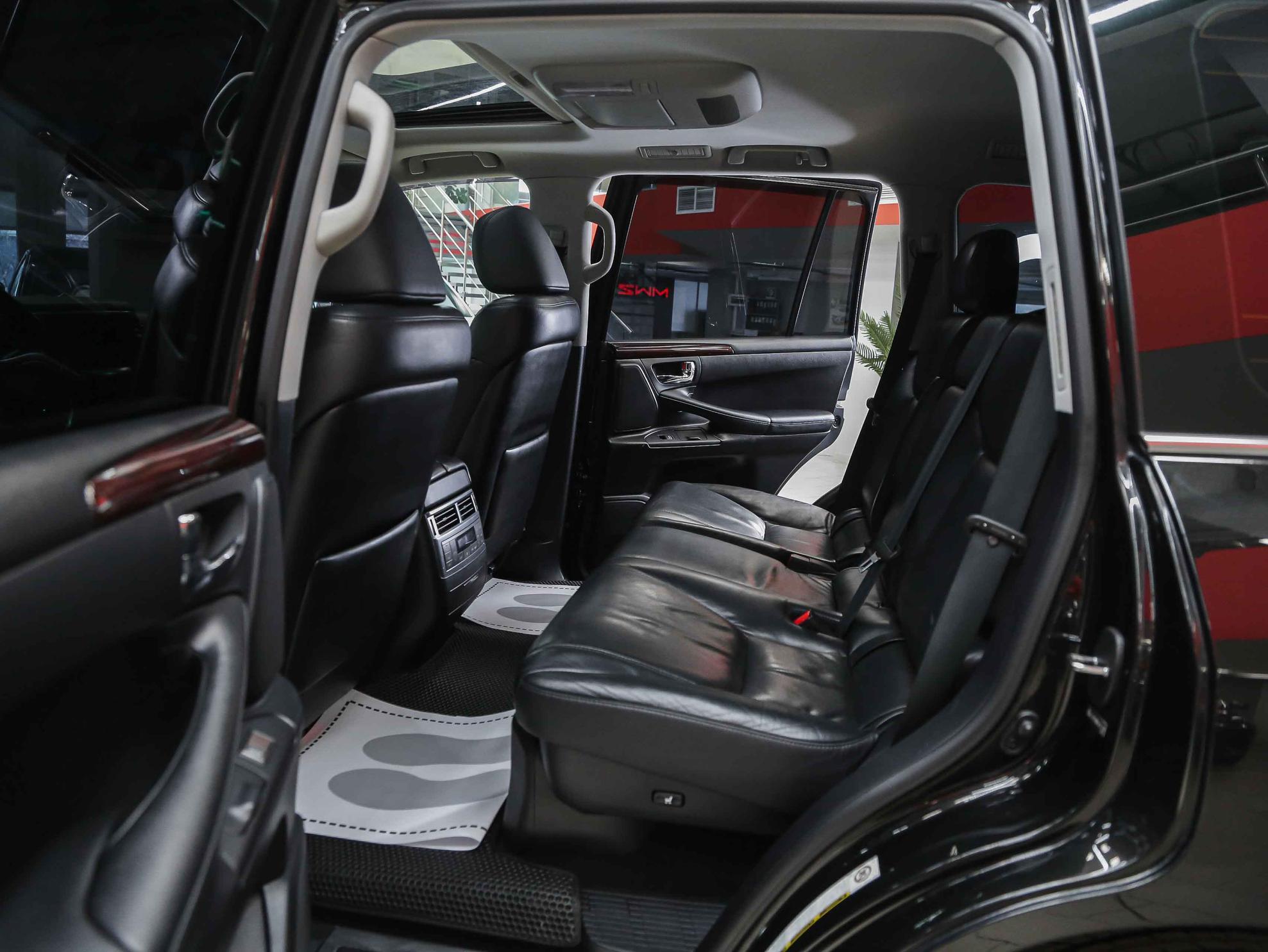 Lexus LX 2011, черный, ДЦ Орехово