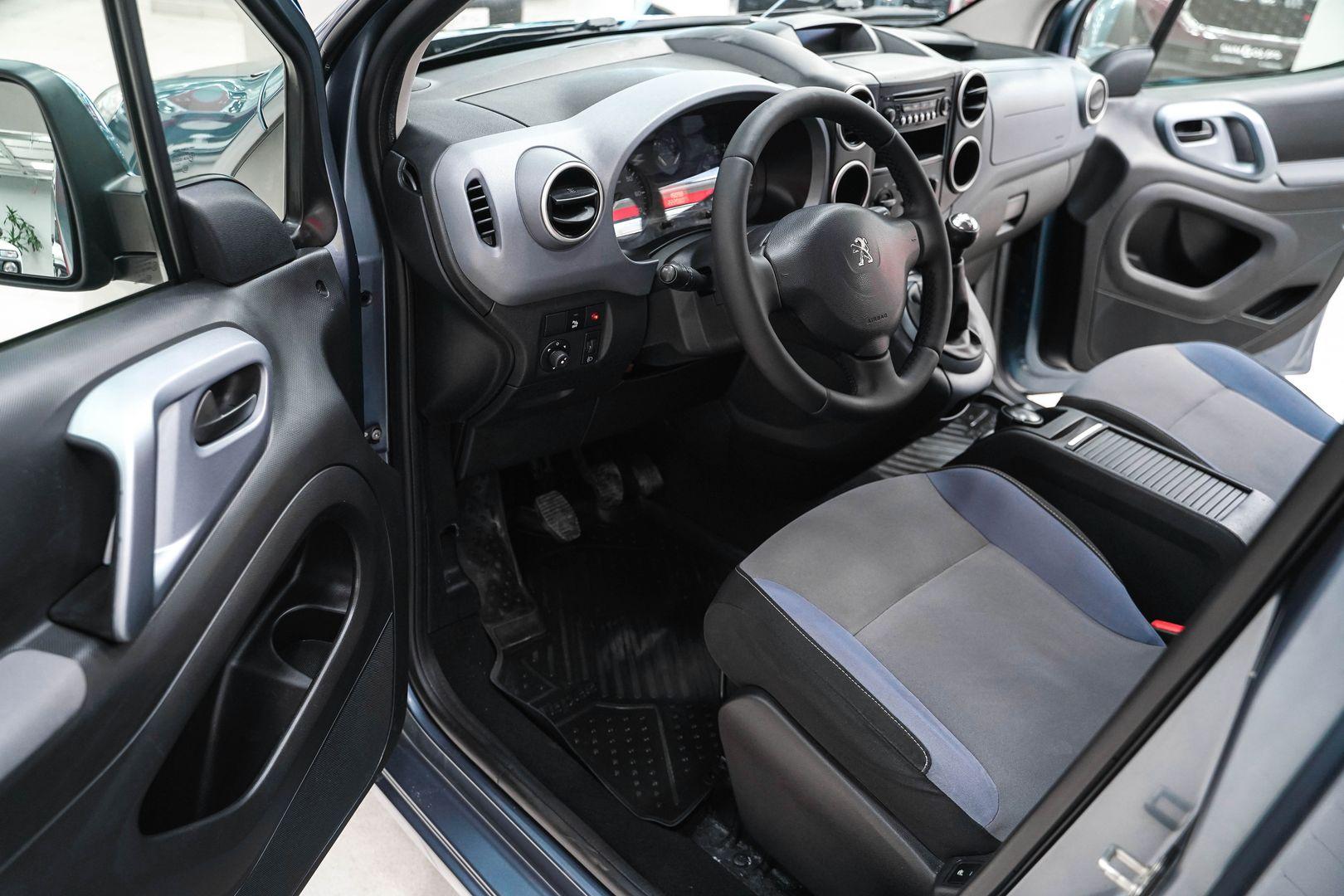 Peugeot Partner 2012, серый, ДЦ Орехово