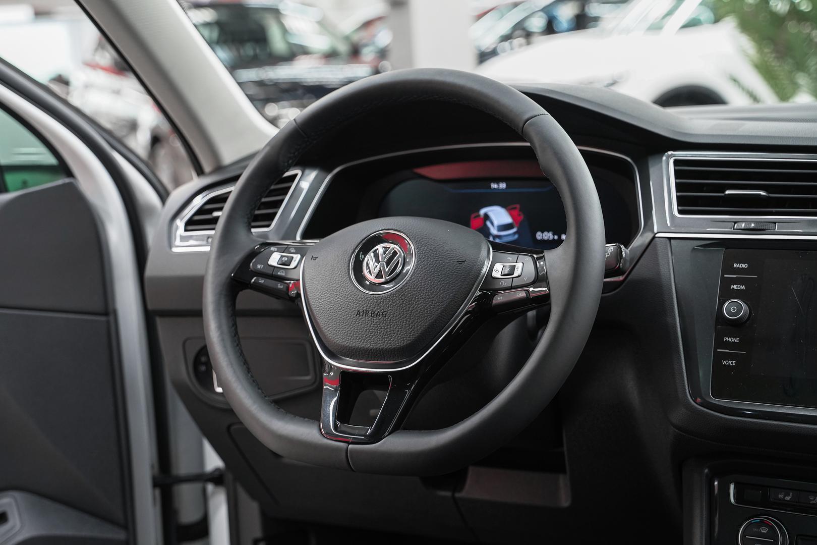 Volkswagen Tiguan 2018, белый, ДЦ Орехово