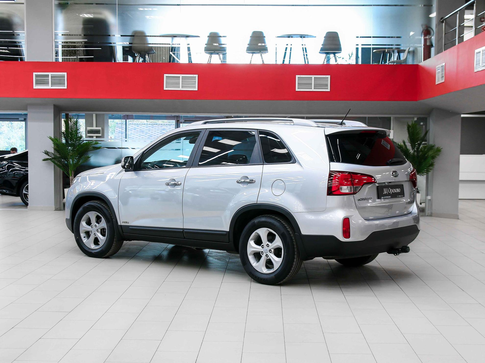 Kia Sorento 2013, серебряный, ДЦ Орехово