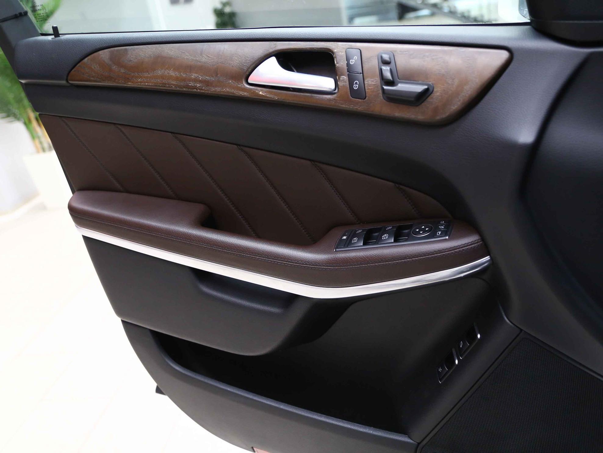 Mercedes-Benz GL-Класс 2013, белый, ДЦ Орехово