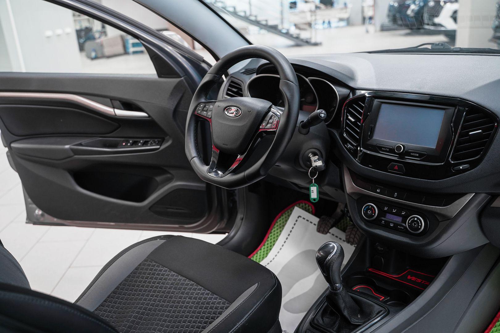 LADA (ВАЗ) Vesta 2017, серый, ДЦ Орехово