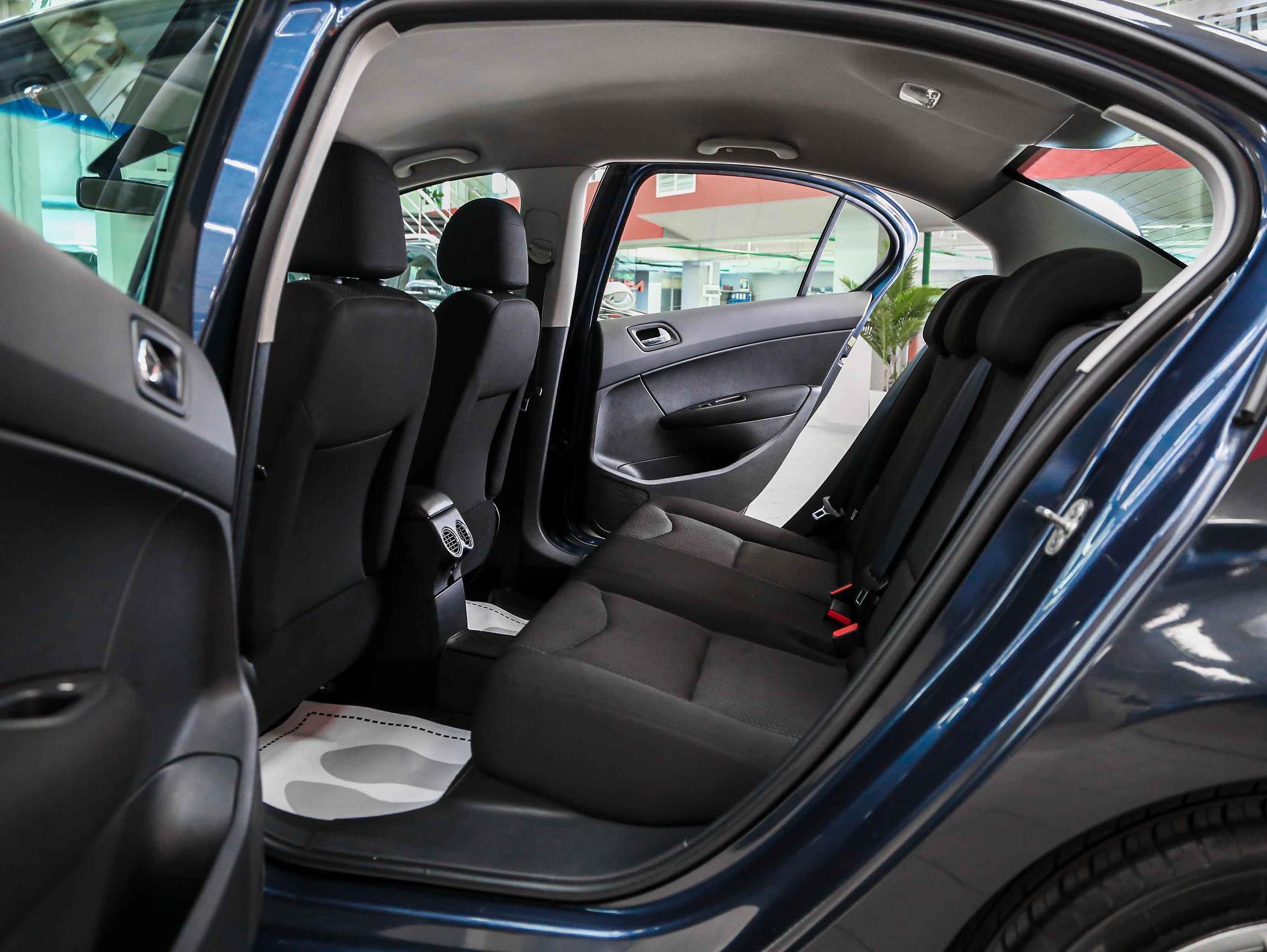 Peugeot 408 2012, синий, ДЦ Орехово