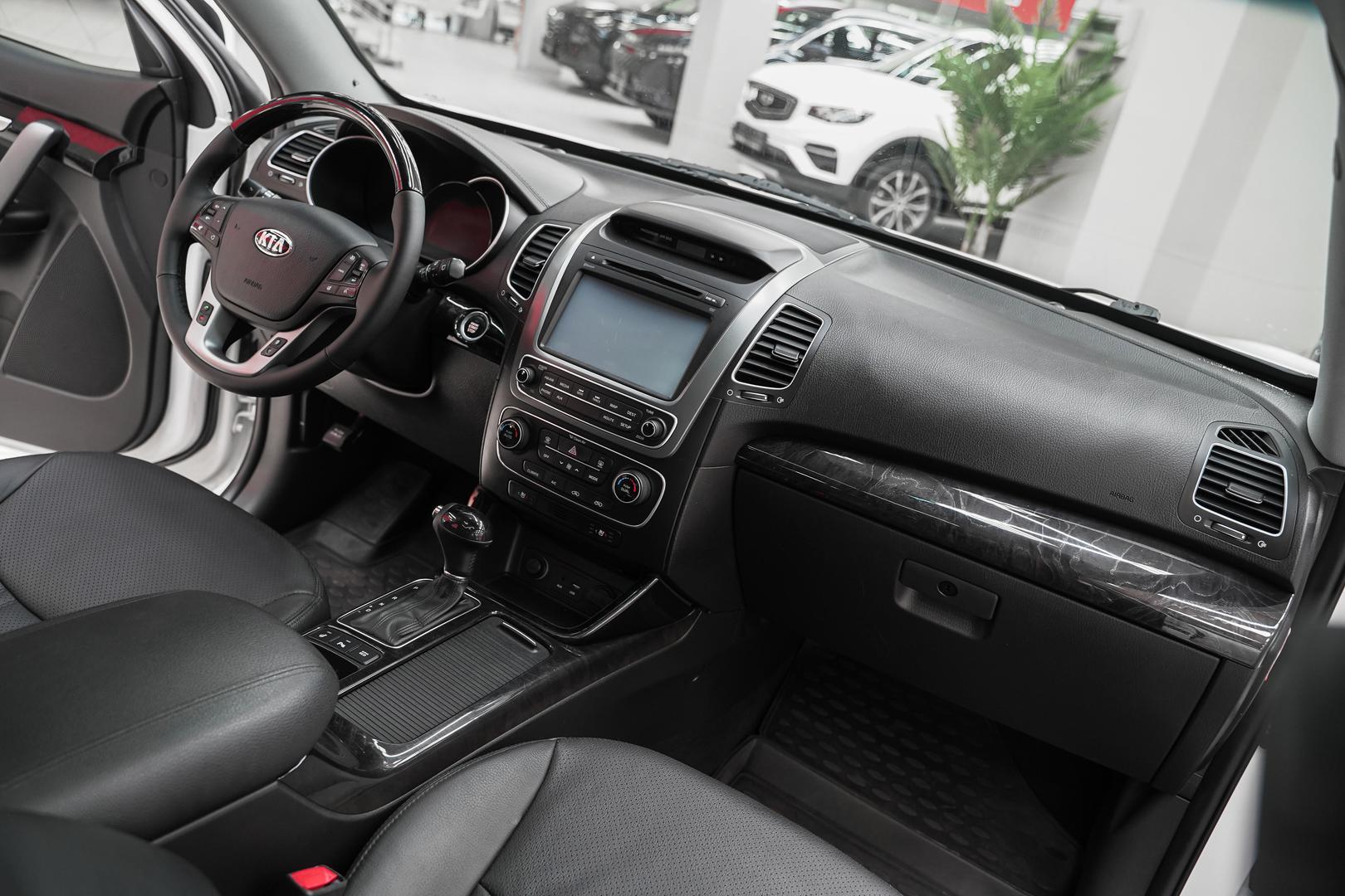 Kia Sorento 2015, белый, ДЦ Орехово