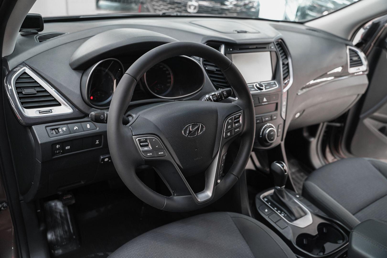 Hyundai Santa Fe 2014, коричневый, ДЦ Орехово