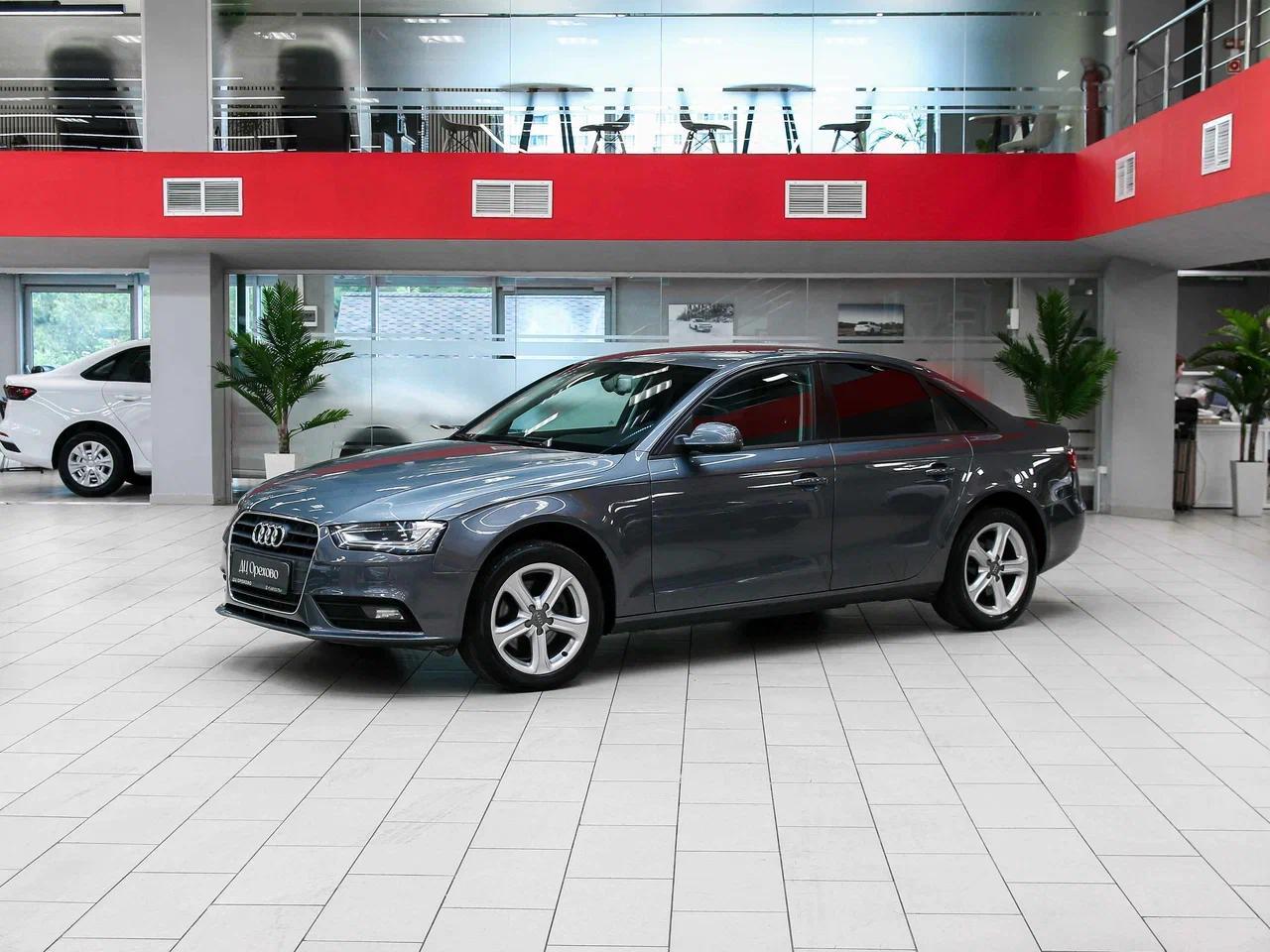 Audi A4 2014, серый, ДЦ Орехово