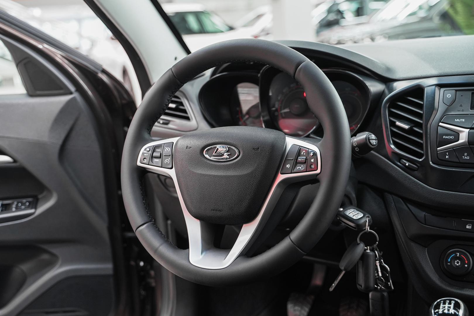 LADA (ВАЗ) Vesta 2018, коричневый, ДЦ Орехово