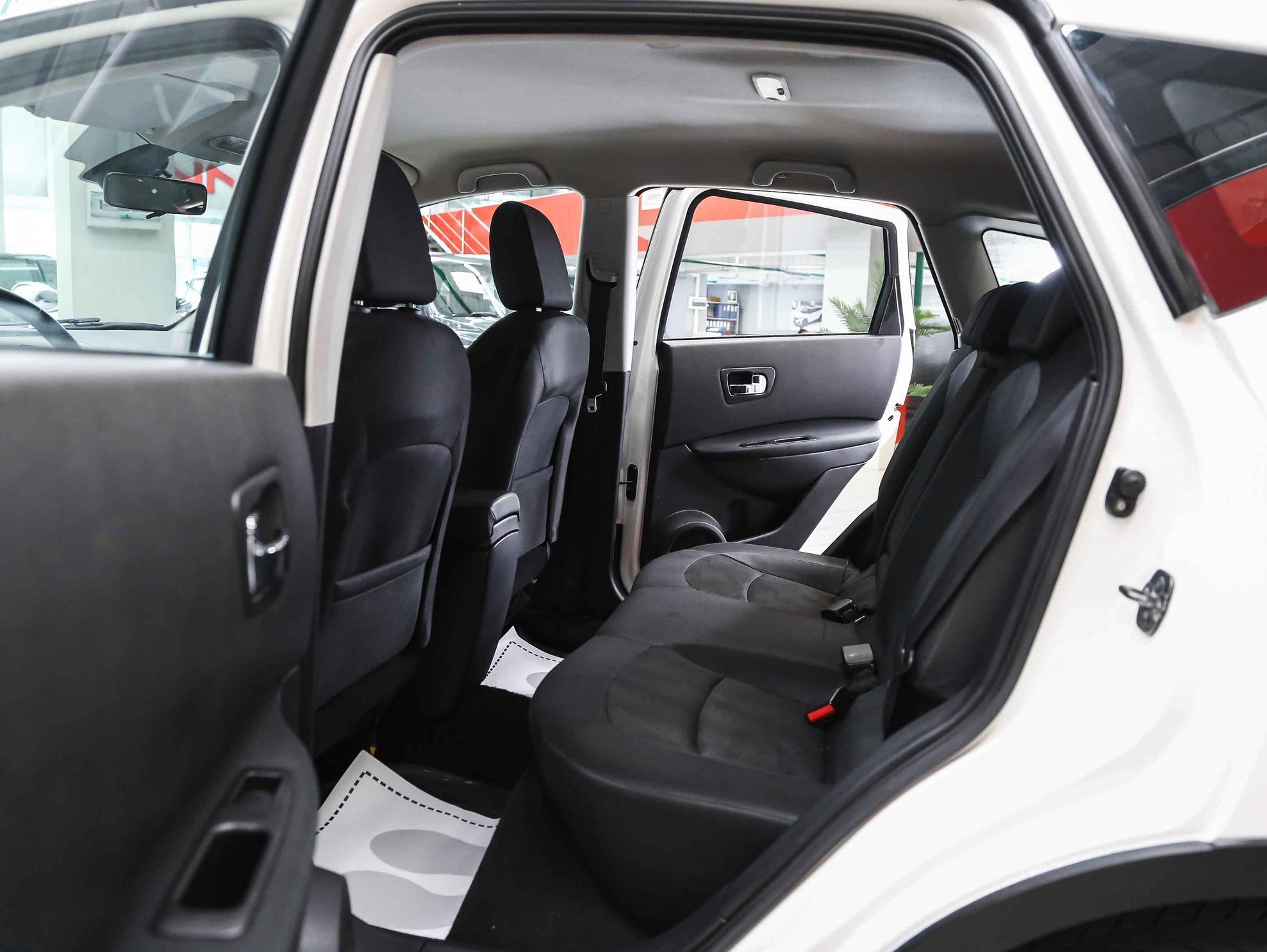 Nissan Qashqai 2011, белый, ДЦ Орехово