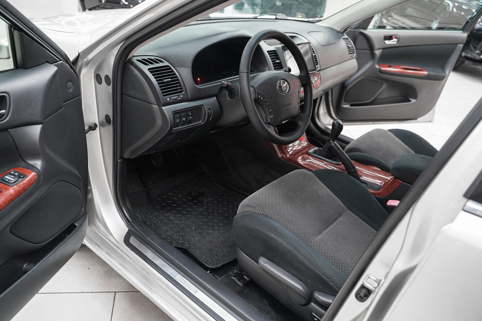 Toyota Camry 2004, серебряный, ДЦ Орехово