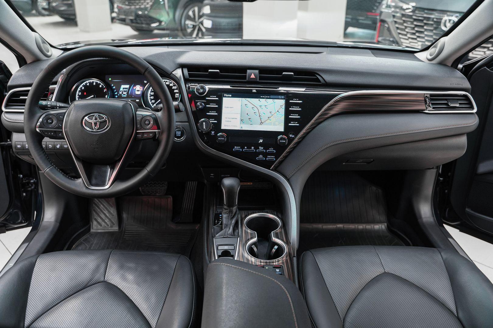 Toyota Camry 2018, синий, ДЦ Орехово