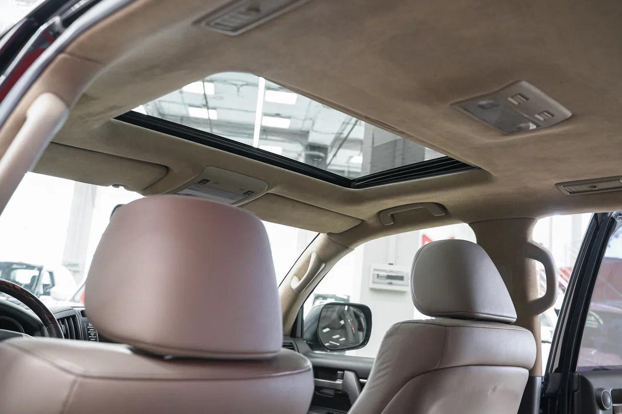 Toyota Land Cruiser 2010, черный, ДЦ Орехово