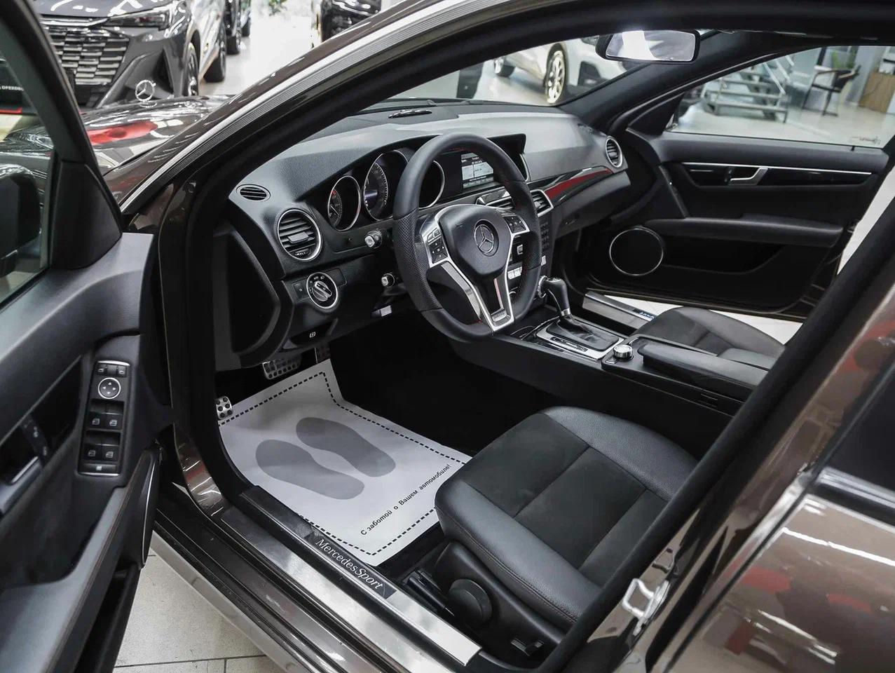 Mercedes-Benz C-Класс 2013, коричневый, ДЦ Орехово
