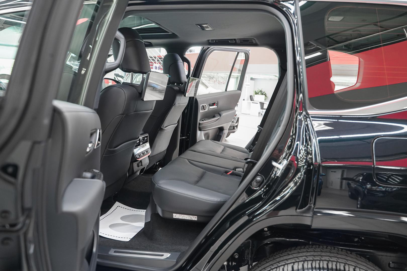 Toyota Land Cruiser 2024, черный, ДЦ Орехово
