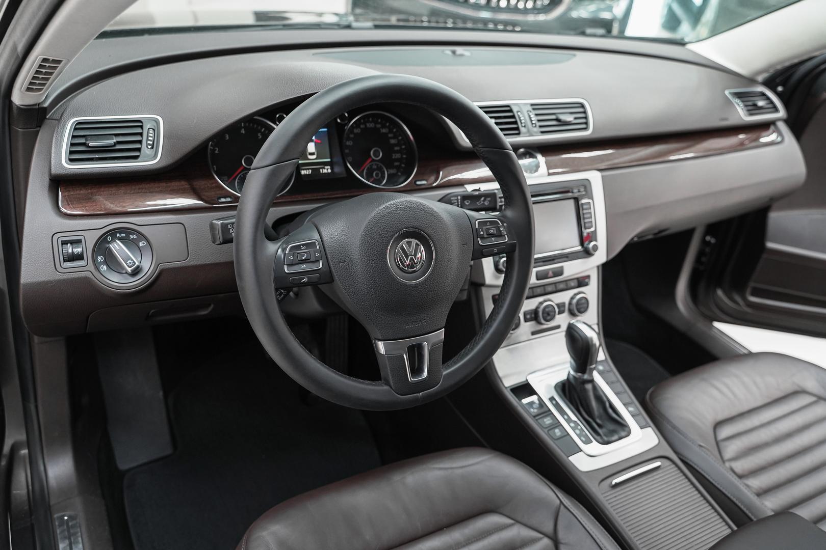 Volkswagen Passat 2014, коричневый, ДЦ Орехово