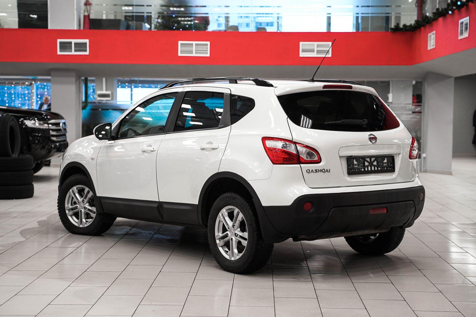 Nissan Qashqai 2013, белый, ДЦ Орехово