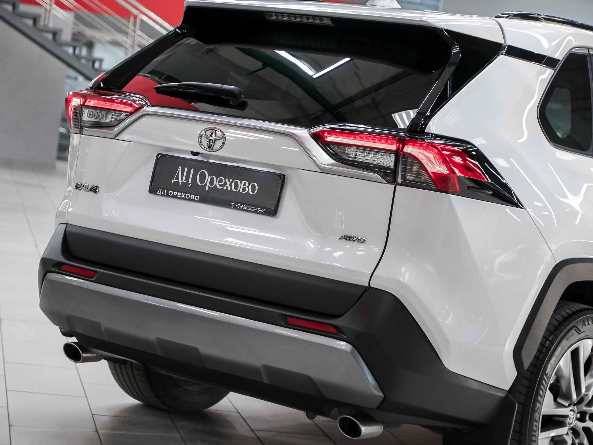 Toyota RAV4 2019, белый, ДЦ Орехово