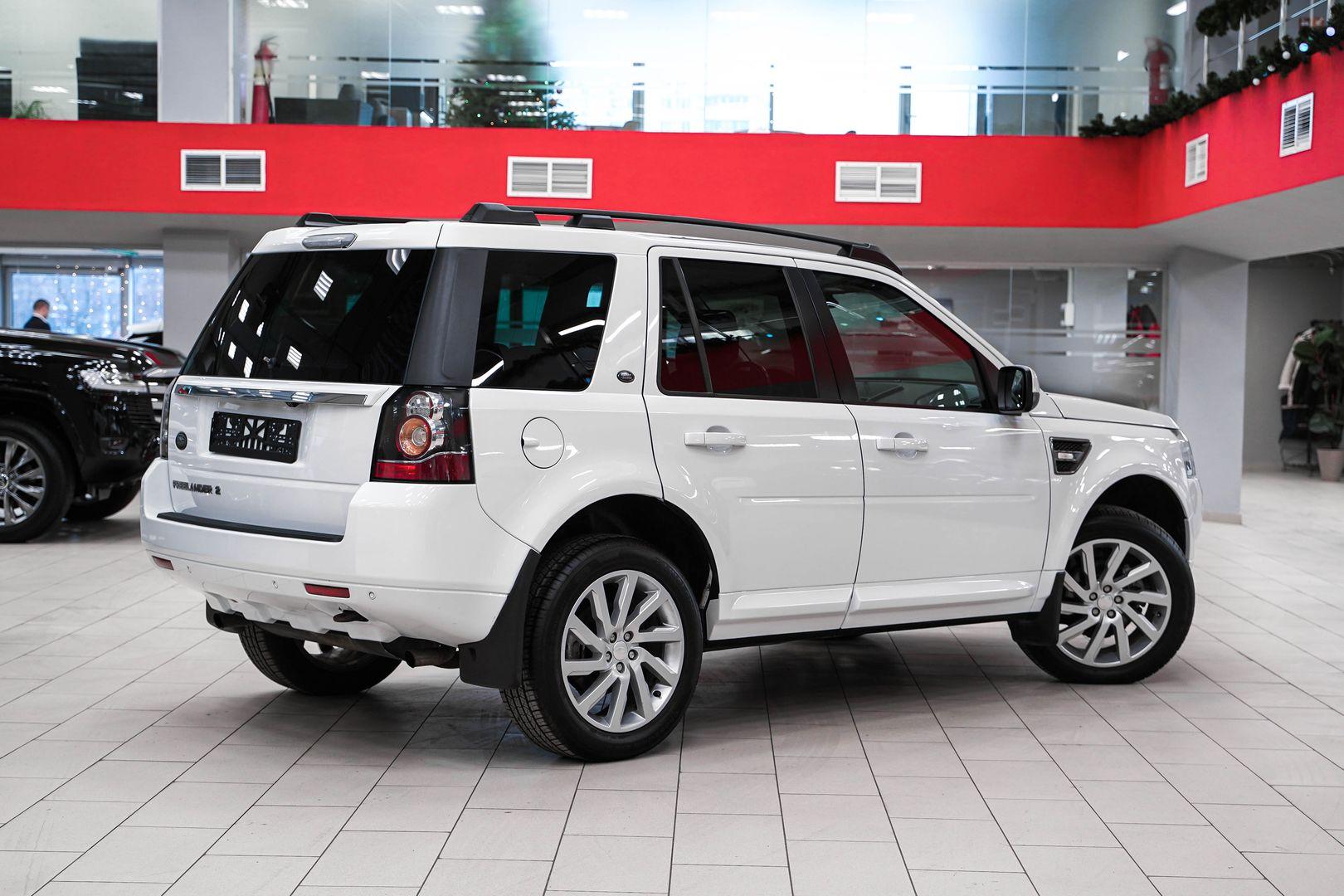 Land Rover Freelander 2014, белый, ДЦ Орехово