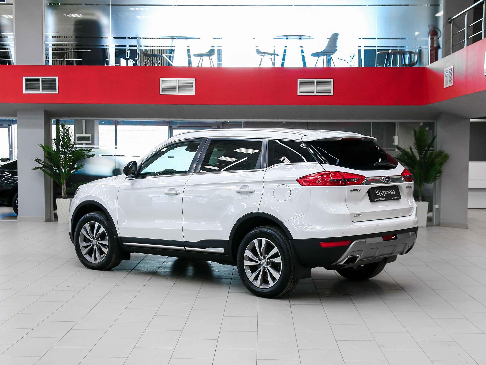 Geely Atlas 2019, белый, ДЦ Орехово