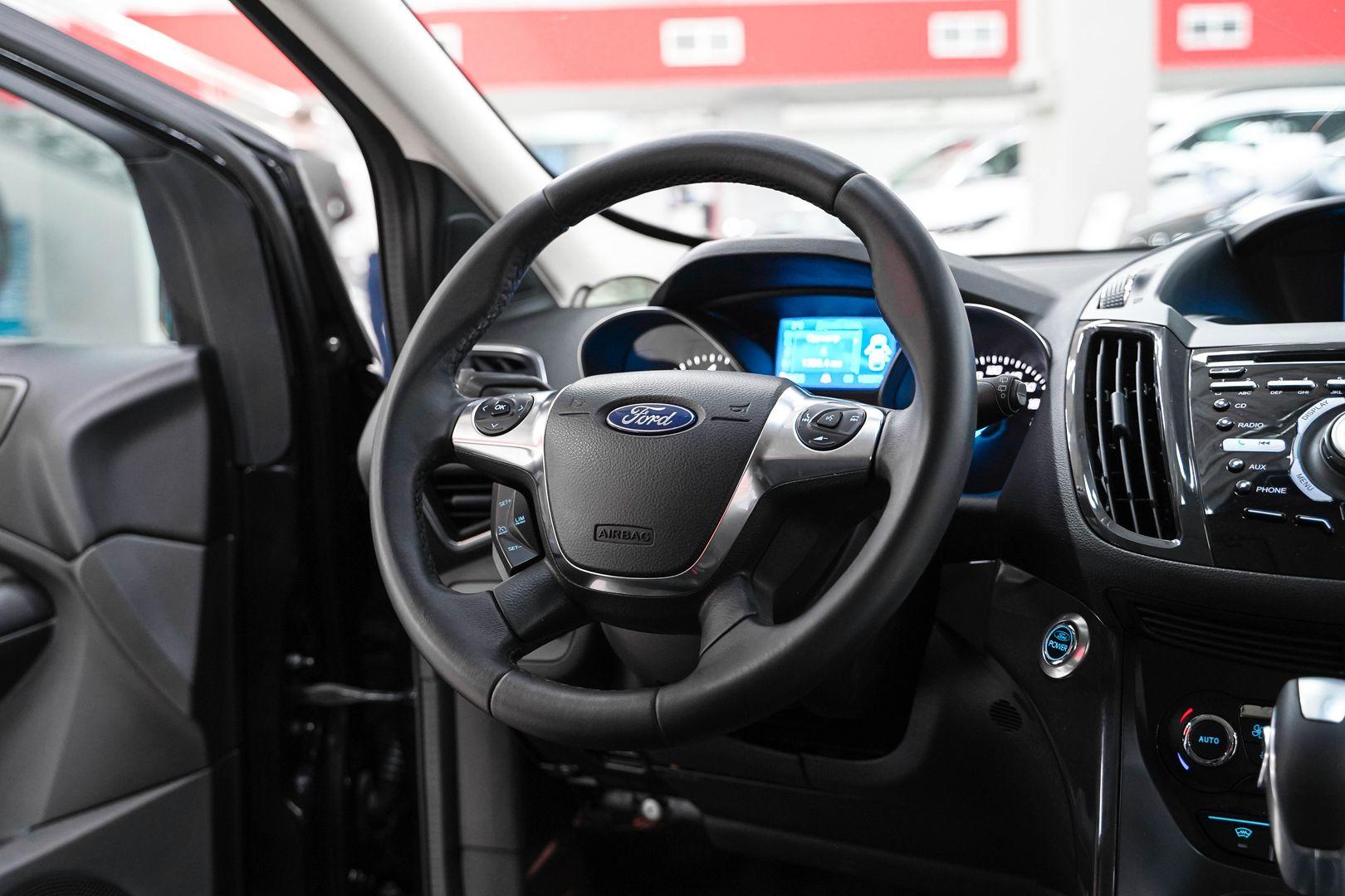 Ford Kuga 2013, черный, ДЦ Орехово