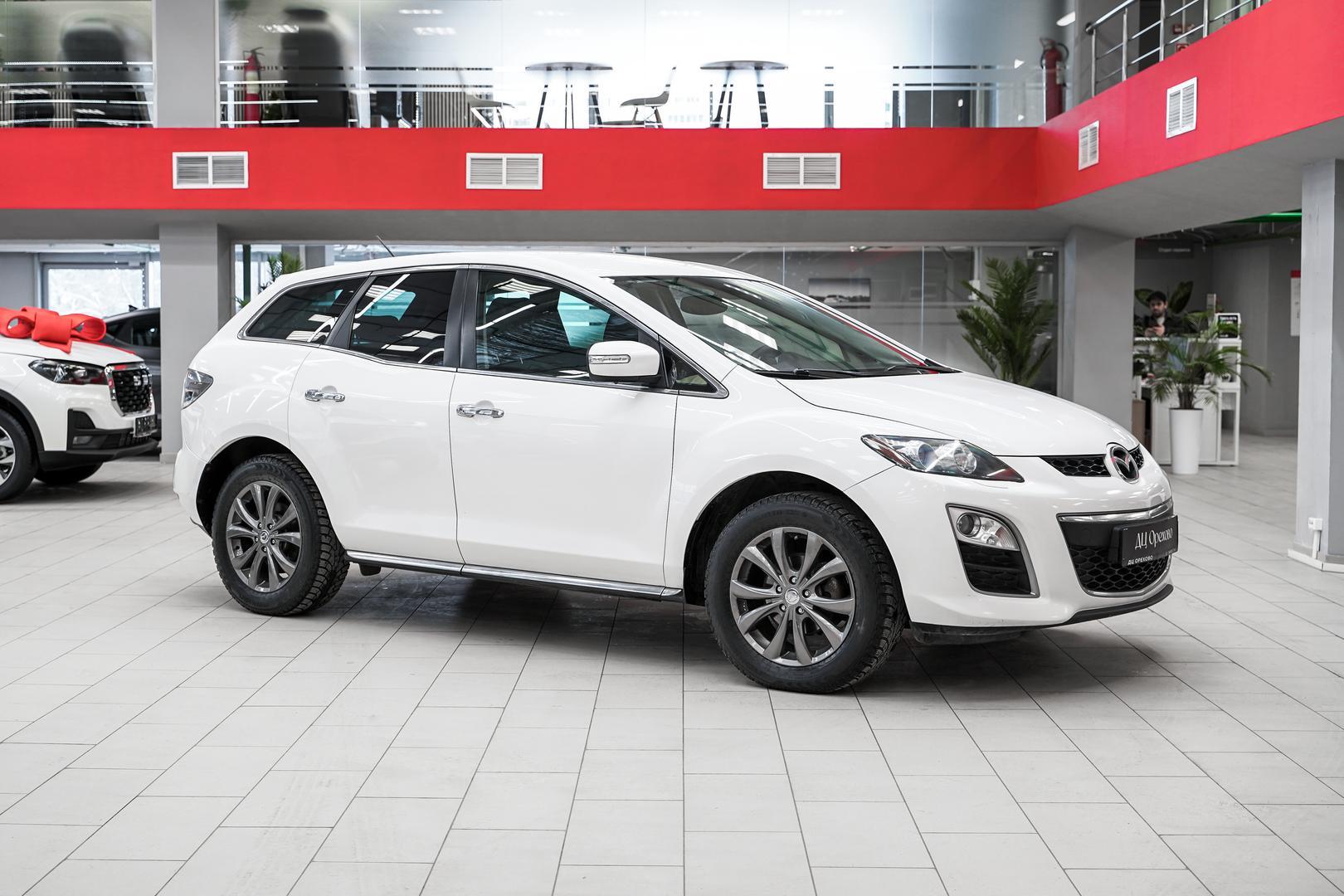 Mazda CX-7 2011, белый, ДЦ Орехово